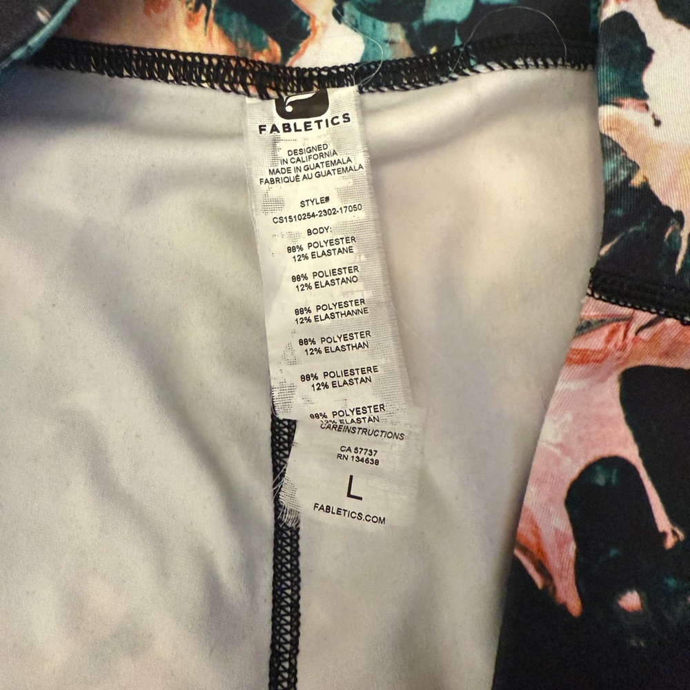 Fabletics Printed Yoga Cropped Pants Size L - Picture 5 of 5